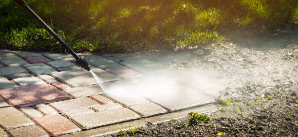 Best Oil Spill Cleanup  in Middletown, CA